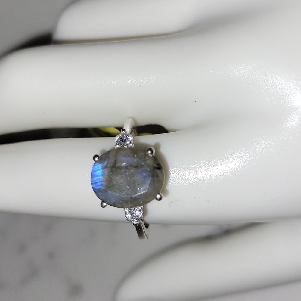 Malagasy Labradorite Ring Sz9 NWT